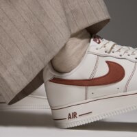 Męskie buty NIKE AIR FORCE 1 '07 LV8 hq2037-101 kolor beżowy