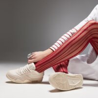 Damskie buty JORDAN AIR 4RM fq7940-200 kolor beżowy