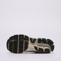 Damskie buty NIKE ZOOM VOMERO 5 fn6742-002 kolor niebieski