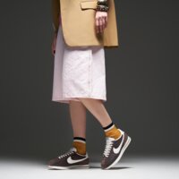 Damskie buty NIKE W CORTEZ TXT dz2795-200 kolor brązowy