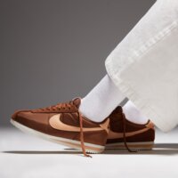 Damskie buty NIKE CORTEZ  dz2795-202 kolor brązowy