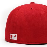 Damska  czapka z daszkiem NEW ERA CZAPKA 5950 NYY RED MLB BASIC NY YANKEES 10011573 kolor czerwony