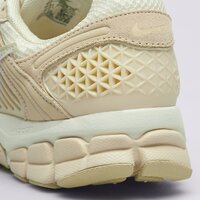 Damskie buty NIKE W ZOOM VOMERO 5 hq0458-200 kolor beżowy