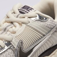 Damskie buty NIKE W ZOOM VOMERO 5 NA fd0884-025 kolor szary
