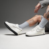 Męskie buty NIKE AIR FORCE 1 '07  iq7593-133 kolor beżowy