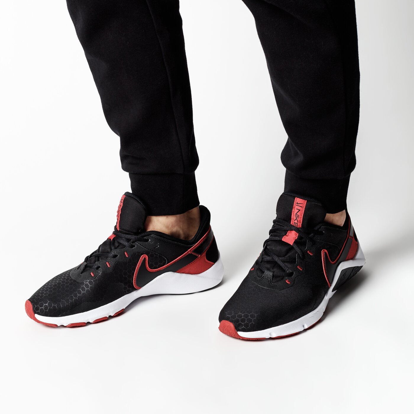 nike legend essential 2 running