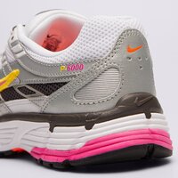 Damskie buty NIKE P-6000 bv1021-100 kolor srebrny