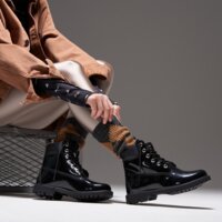 Trapery damskie TIMBERLAND PREMIUM 6 INCH LACE UP WP BOOT tb0a43f8el61 kolor czarny