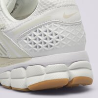 Damskie buty NIKE ZOOM VOMERO 5 fj2028-104 kolor beżowy