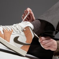 Damskie buty WMNS JORDAN 1 MID EDG iq0306-133 kolor beżowy