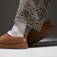 Damskie buty UGG CLASSIC MICRO 1173891-che kolor brązowy