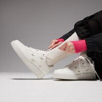 Damskie buty NIKE WMNS AIR FORCE 1 '07 LX CN fv3654-111 kolor beżowy