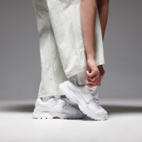 Damskie buty W NIKE V5 RNR hq7901-101 kolor szary