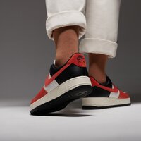 Męskie buty NIKE AIR FORCE 1 '07 LV8 hq4987-010 kolor pomarańczowy