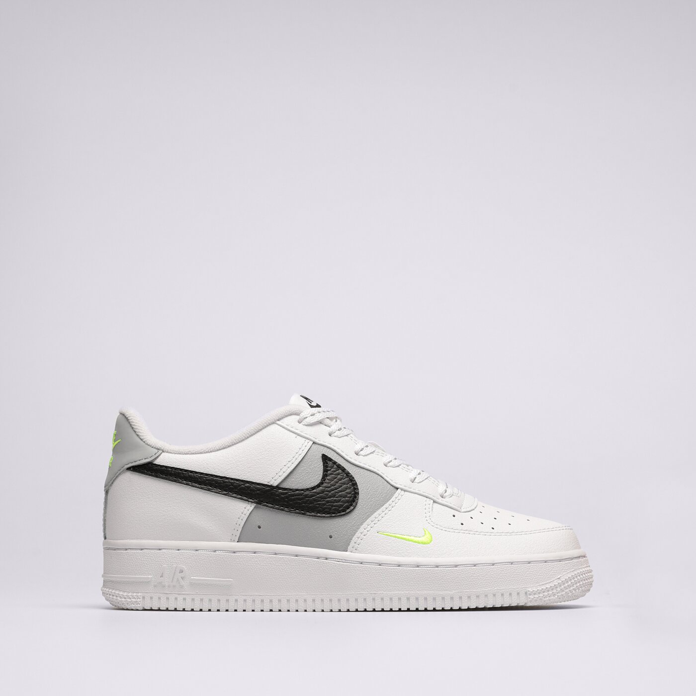 Nike White Low Air Force 1 cheapest (GS)