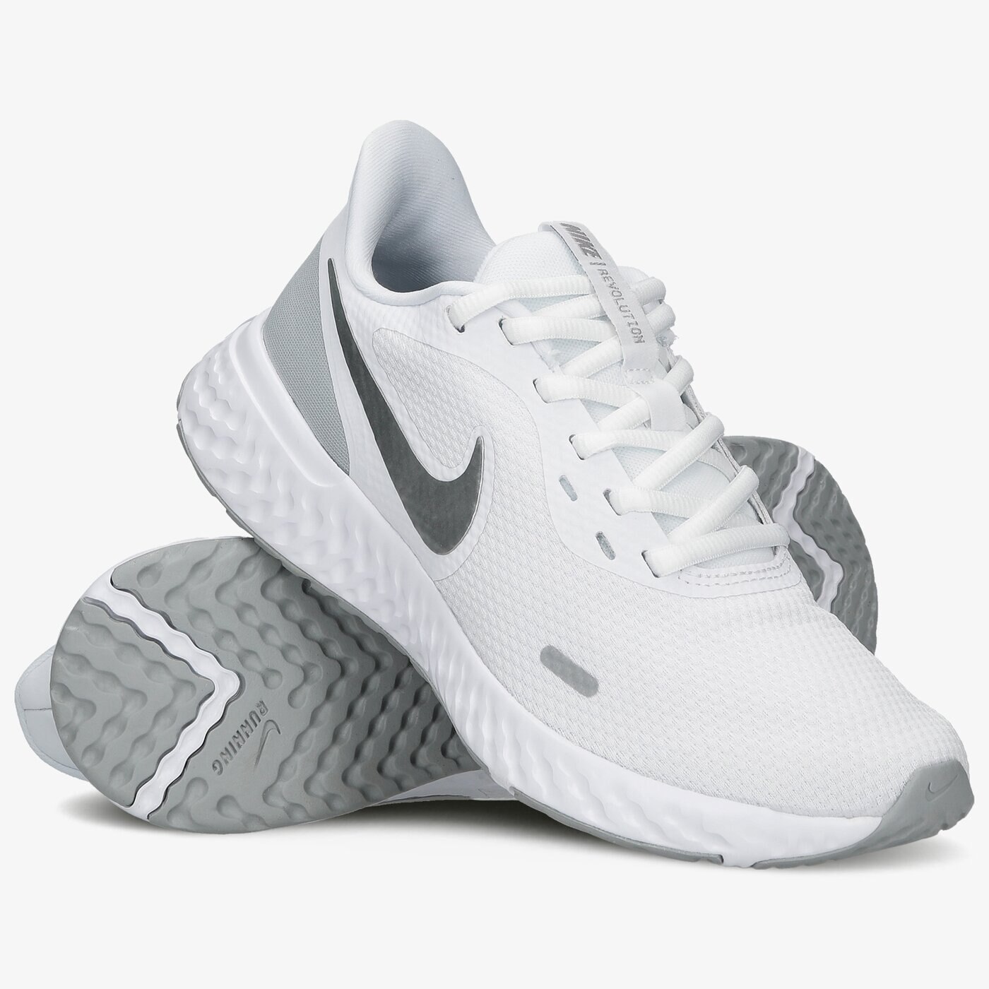 nike revolution 5 trainers