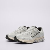 Damskie buty NIKE ZOOM VOMERO 5 fn6742-002 kolor niebieski