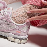 Damskie buty ASICS GEL-NYC 1203a383-106 kolor różowy