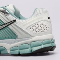 Damskie buty NIKE W ZOOM VOMERO 5 NEWS hf1877-101 kolor biały