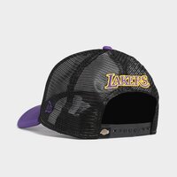 Męska czapka z daszkiem NEW ERA CZAPKA TC BLCK TRUCKER LACKERS LOS ANGELES LAKERS 60358072 kolor fioletowy