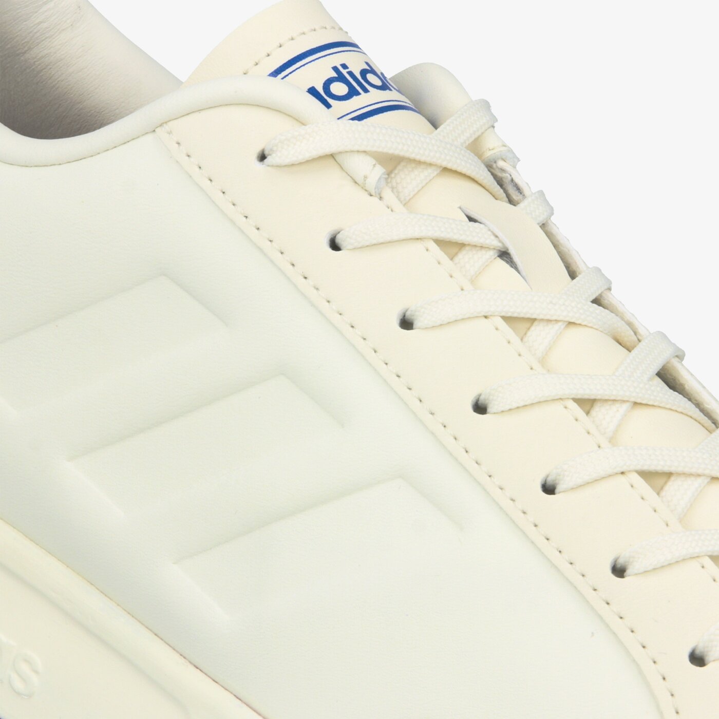 adidas netpoint white