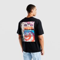 Koszulka męska NIKE T-SHIRT U NSW TEE M90 OC OPEN hq9268-010 kolor czarny