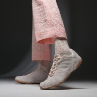 Damskie buty ADIDAS GHOST SPRINT W hq9304 kolor beżowy