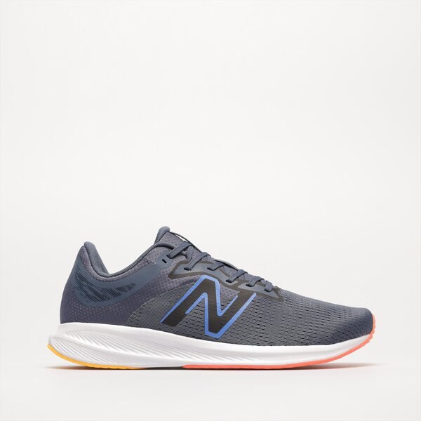 Praca w shop new balance opinie