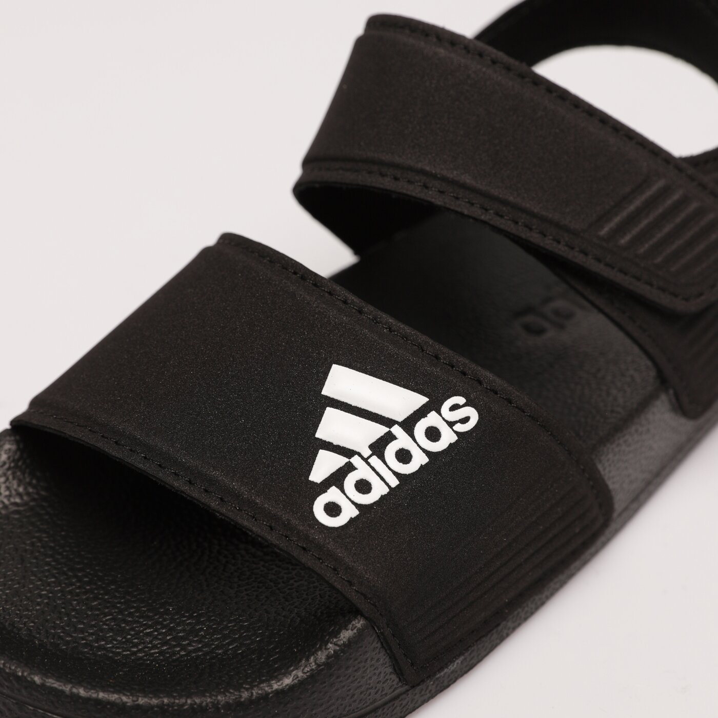 Dziecięce sandały ADIDAS ADILETTE SANDAL K gw0344 kolor czarny