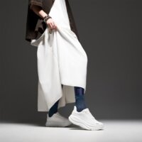 Buty damskie do biegania HOKA BONDI 9 1162012wwh kolor biały