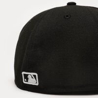 Damska  czapka z daszkiem NEW ERA CZAPKA MLB BASIC NY YANKEES 10003436 kolor czarny