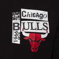 Koszulka męska NEW ERA T-SHIRT NEWSPAPER GRAPHIC BULLS CHICAGO BULLS BLKFDR 60564809 kolor czarny