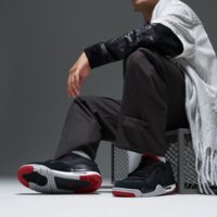 Męskie buty AIR JORDAN 4 RM fq7939-061 kolor czarny