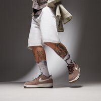 Męskie buty NIKE AIR FORCE 1 '07 LV8 hj4465-200 kolor brązowy