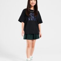 Koszulka dziecięca NIKE T-SHIRT NSW EMPOWER SHINE G hv5722-010 kolor czarny
