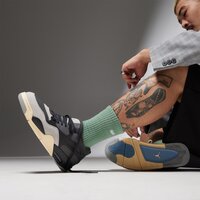 Męskie buty AIR JORDAN 4 RM fq7939-002 kolor szary