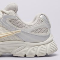 Damskie buty W NIKE V5 RNR SIB iq0276-030 kolor beżowy
