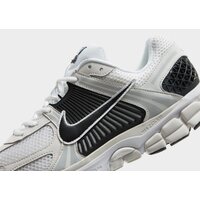Męskie buty NIKE ZOOM VOMERO 5 fb9149-101 kolor srebrny