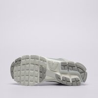 Damskie buty NIKE W ZOOM VOMERO 5 hq0458-001 kolor szary