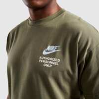 Koszulka męska NIKE T-SHIRT M NSW TEE GFX ir2990-222 kolor zielony
