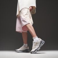 Damskie buty ASICS GEL-NYC 1203a383-113 kolor beżowy