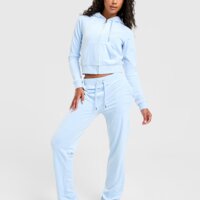Spodnie damskie JUICY COUTURE SPODNIE SCRIPT VLR PANT BLUE jcjdw438134 kolor niebieski