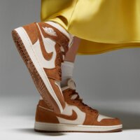 Damskie buty JORDAN AIR 1 MID  bq6472-203 kolor biały