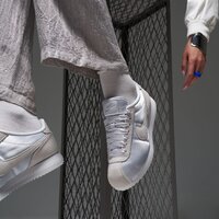 Damskie buty NIKE W CORTEZ fv5420-001 kolor srebrny