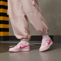 Buty dziecięce NIKE DUNK LOW BG dh9765-600 kolor różowy
