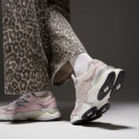 Damskie buty NEW BALANCE U9060V1 u9060lbc kolor różowy