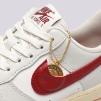 Damskie buty NIKE AIR FORCE 1 '07 SE dv7584-001 kolor multicolor