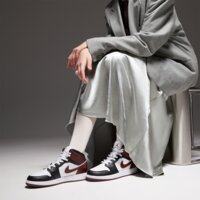 Buty dziecięce JORDAN AIR JORDAN 1 MID SE hf3193-102 kolor brązowy