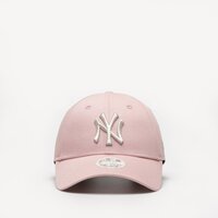 Damska  czapka z daszkiem NEW ERA CZAPKA WMNS METALLIC LOGO 940 NYY NEW YORK YANKEES 60357983 kolor koralowy