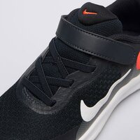 Dziecięce buty do biegania NIKE REVOLUTION 7 PSV fb7690-400 kolor czarny